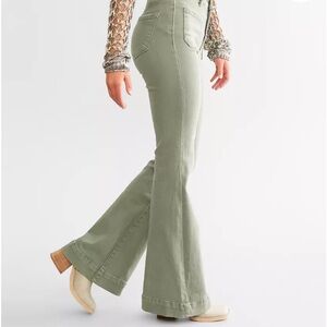 RISEN Los Angeles Olive Flare Pants